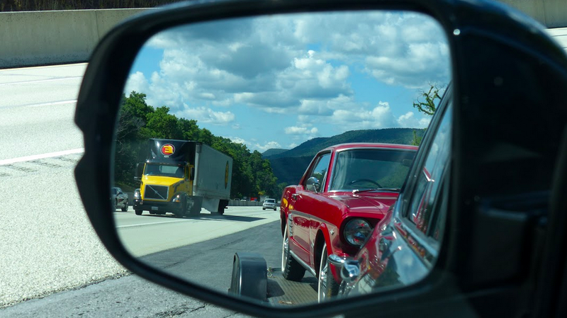 Illustration for article titled This 2017 Honda Ridgeline Towed A Classic Mustang Over The Appalachian Mountains Like A Champ